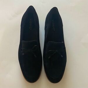 Vionic Finley Black Suede Slip On Loafers Women’s Size 11